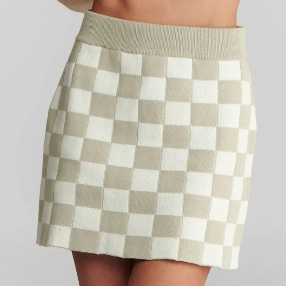 Charlie Holiday Grid Avalon Skirt tan and cream sweater skirt NWT